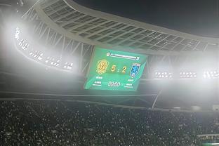 Siêu cúp Italy chỉ có 9.762 người hâm mộ, người hâm mộ Saudi Arabia không đủ nhiệt tình.